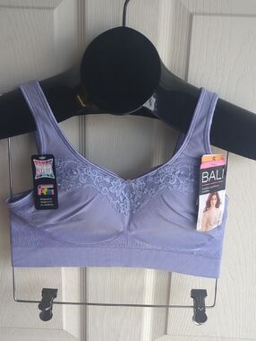 Bali 3488 Women's Wireless Comfort Bra No Wires! Blue Orchid New